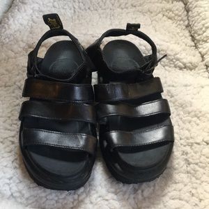 Dr MARTENS sandals